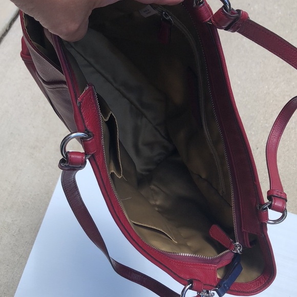 Coach burgandy purse - Picture 4 of 7